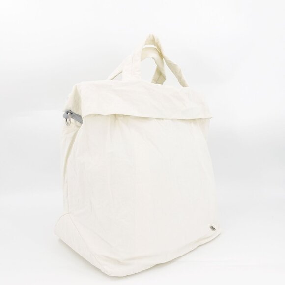 Lululemon On My Level Bag 2.0 19L Beige OS - Picture 6 of 13